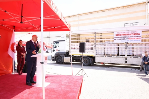 Keçiören Belediyesinden okullara boya desteği