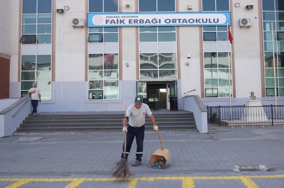 Keçiören Belediyesi’nden okullarda temizlik seferberliği