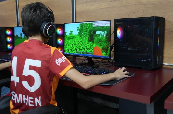 Keçiören Belediyesi’nden özel gereksinimli çocuklara teknoloji dolu yaz etkinliği