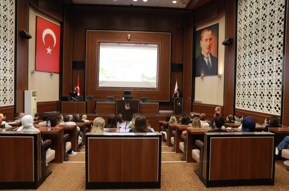 Keçiören Belediyesi’nden personele dengeli beslenme ve obezite eğitimi