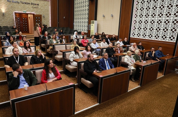 Keçiören Belediyesi’nden personele dengeli beslenme ve obezite eğitimi