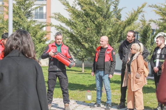 Keçiören Belediyesi’nden personele yangın söndürme eğitimi