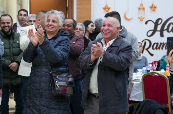 Keçiören binlerce vatandaşı iftar sofrasında buluşturdu