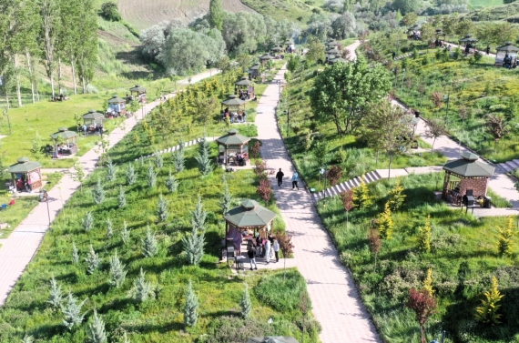 Keçiören`de bayram coşkusu dolu dolu yaşandı