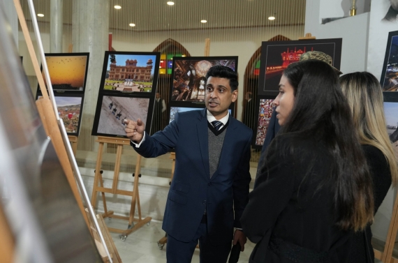 Keçiören`de ECO ülkeleri fotoğraf sergisi açıldı