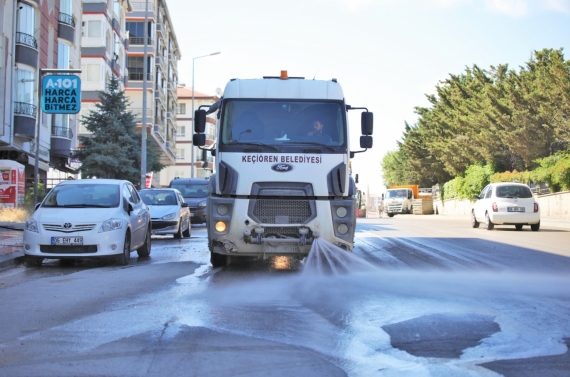 Keçiören`de kesintisiz temizlik mesaisi