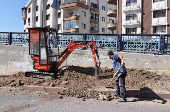 Keçiören`de park ve bahçelere estetik dokunuş