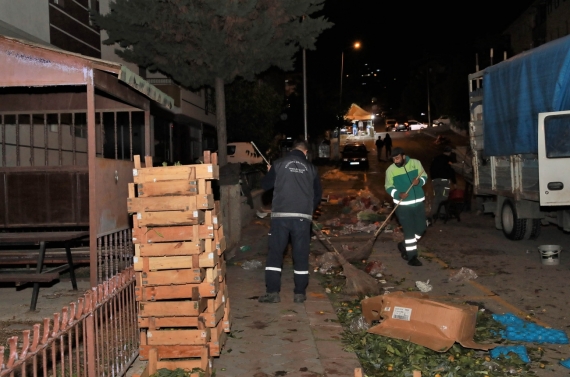 Keçiören`de pazarların ardından hijyen seferberliği