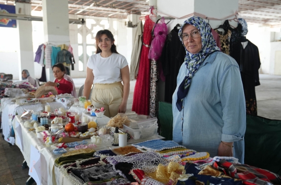 Keçiören`de üretici ve tüketicinin yüzünü güldüren pazarlar büyük ilgi görüyor