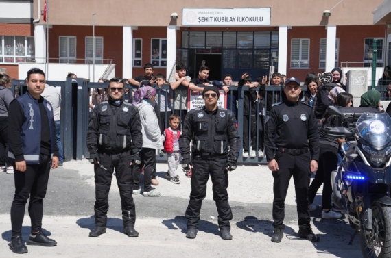 Keçiören zabıtasından öğrenci güvenliği için yoğun mesai