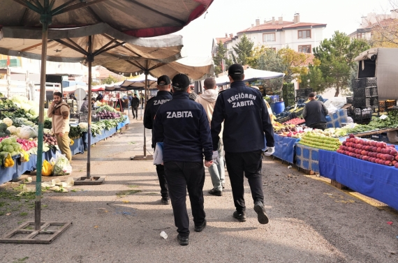 Keçiören zabıtasından semt pazarlarında tartı ve terazi denetimi