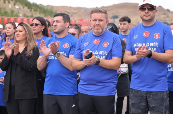 Keçiören’de “Bağımlılığa Değil, Hayata Bağlan” yürüyüşü