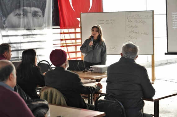 Keçiören’de bilinçli tarımsal üretim için eğitim verildi
