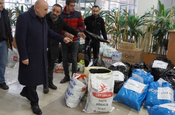 Keçiören’de bir günde onlarca tır yardım toplandı 2 tır ve 3 kamyon yola çıktı