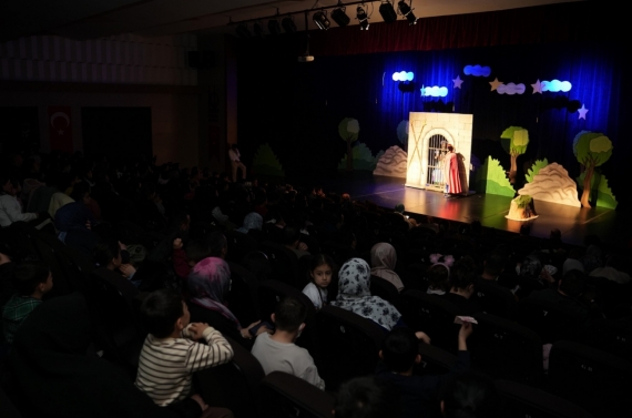 Keçiören’de çocuklar Sihirli Madalyon oyunuyla buluştu