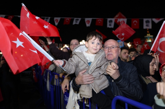 Keçiören’de Cumhuriyet Bayramı coşkusu Semicenk konseriyle yaşandı
