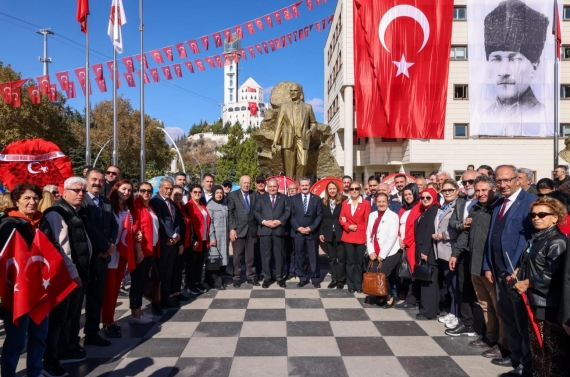 Keçiören’de Cumhuriyet Bayramı coşkusu yaşanıyor