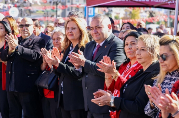 Keçiören’de Cumhuriyet Bayramı coşkusu yaşanıyor