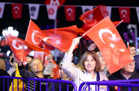 Keçiören’de Cumhuriyet Bayramı Uğur Işılak konseriyle kutlandı