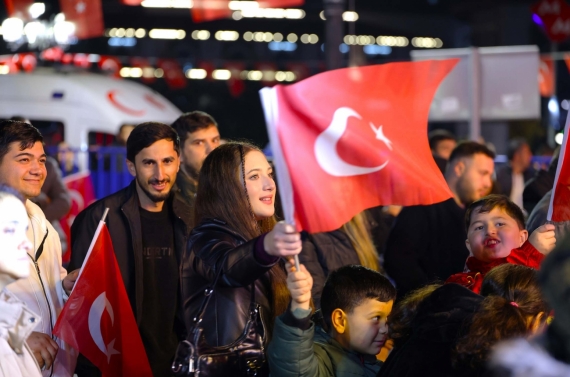 Keçiören’de Cumhuriyet Bayramı Uğur Işılak konseriyle kutlandı