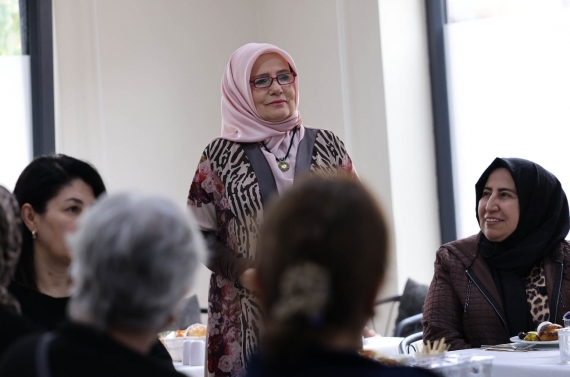 Keçiören’de “Değerlerimizin İzinde Kadın ve Aile” buluşması