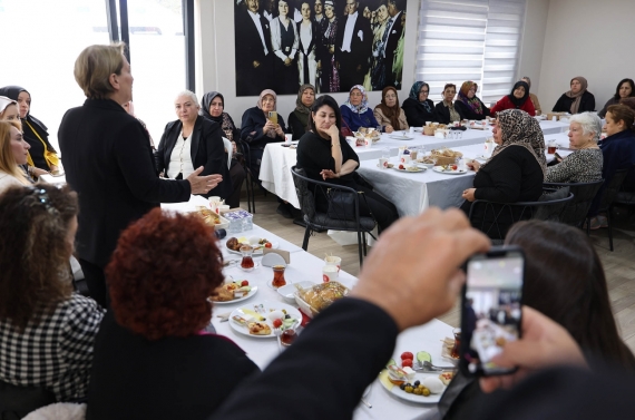 Keçiören’de “Değerlerimizin İzinde Kadın ve Aile” buluşması
