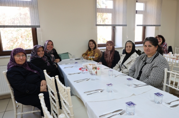 Keçiören’de “Değerlerimizin İzinde Kadın ve Aile” söyleşisi düzenlendi