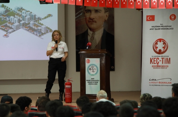 Keçiören’de gençler afetlere karşı bilinçleniyor