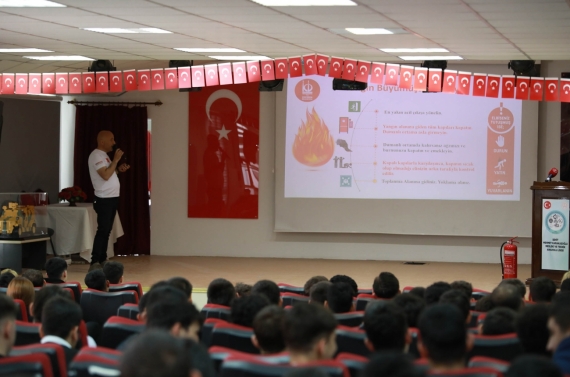 Keçiören’de gençler afetlere karşı bilinçleniyor