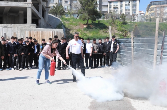 Keçiören’de gençler afetlere karşı bilinçleniyor