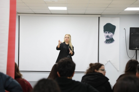 Keçiören’de gençlere çok yönlü destek