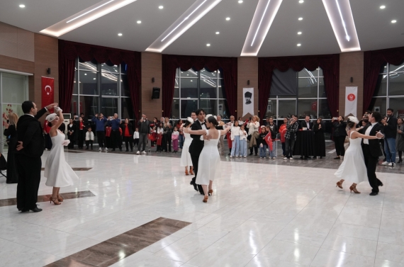 Keçiören’de gün boyu Cumhuriyet Bayramı coşkusu yaşandı