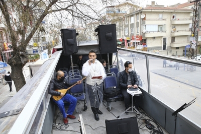 Keçiören’de ‘Haydi Keçiören Balkonlara’ Sloganıyla Cadde ve Sokak Konserleri Başladı