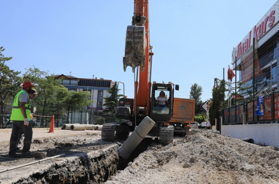 Keçiören’de hummalı altyapı ve üstyapı çalışması
