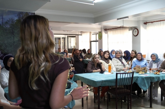 Keçiören’de kadınlara yönelik iletişim rehberi semineri düzenlendi