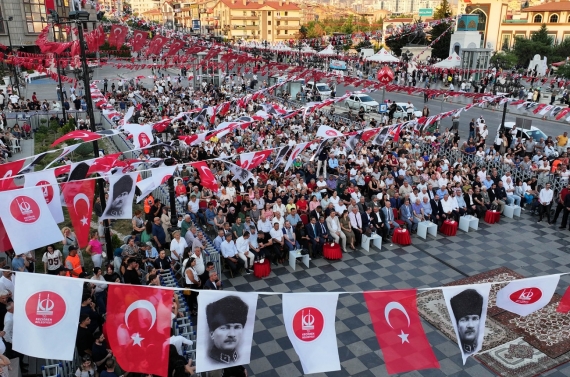 Keçiören’de Kerbela şehitleri anıldı, aşure ve lokmalar paylaşıldı