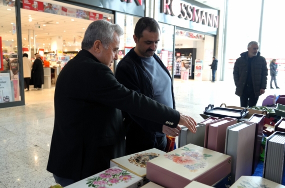 Keçiören’de konukevi sakinleri el emeği ürünlerini sergiledi