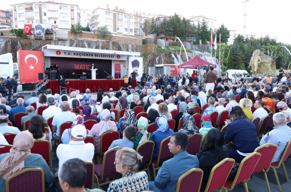 Keçiören’de matem aşı ve aşure lokması paylaşıldı