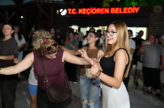 Keçiören’de park konserleri coşkusu başladı
