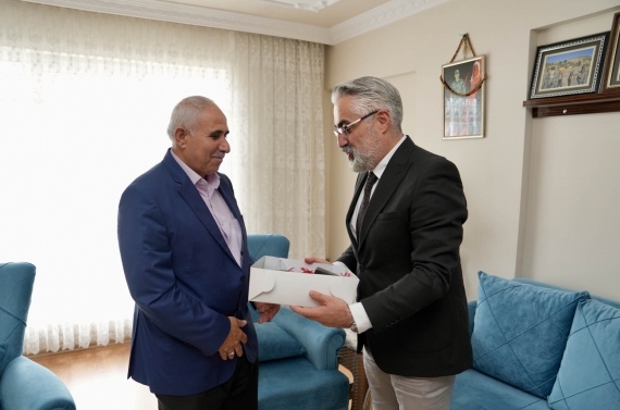 Keçiören’de şehit ailelerine özel Babalar Günü ziyareti