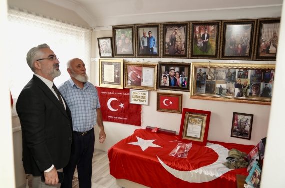 Keçiören’de şehit ailelerine özel Babalar Günü ziyareti
