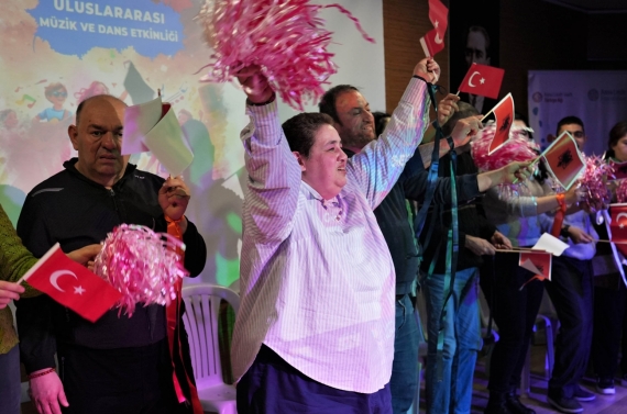 Keçiören’de “Sese Güç Ver” projesiyle engeller sanatla aşıldı