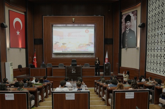 Keçiören’de stajyerlerin geleceğine yön verecek eğitim
