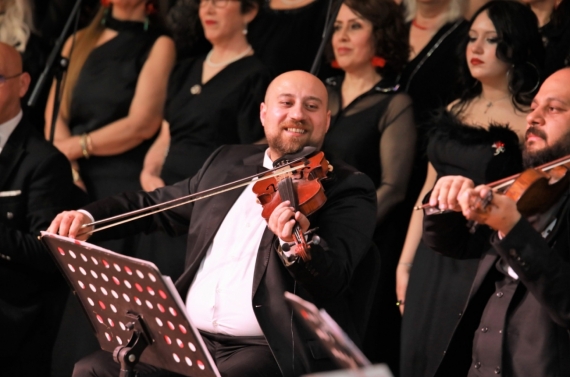 Keçiören’de Türk Sanat Müziği konserine yoğun ilgi