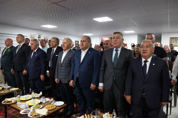 Keçiören’de Âşıklar Kıraathanesi geleneği geleceğe taşıyor