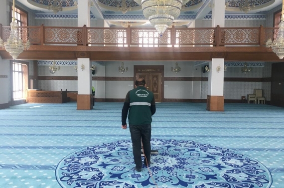 Keçiören’deki camilerde Ramazan temizliği