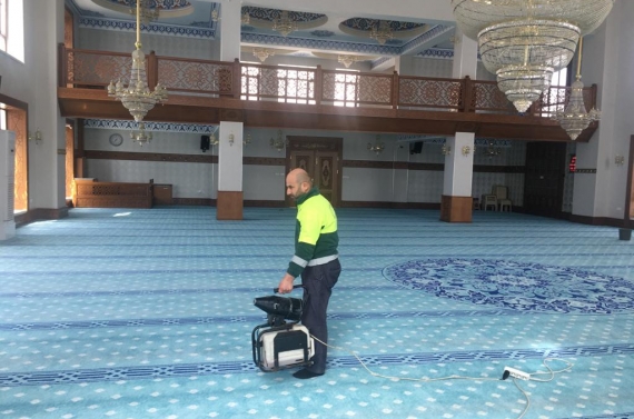 Keçiören’deki camilerde Ramazan temizliği