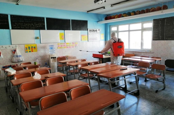 Keçiören’deki okullarda ‘Omicron’a karşı dezenfeksiyon