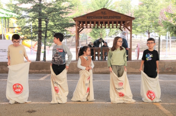Keçiören’deki Sokak Oyunları Festivali’nde doyasıya eğlence