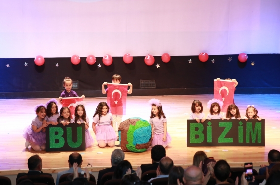 Keçiören’in her noktasında 23 Nisan coşkusu yaşanıyor